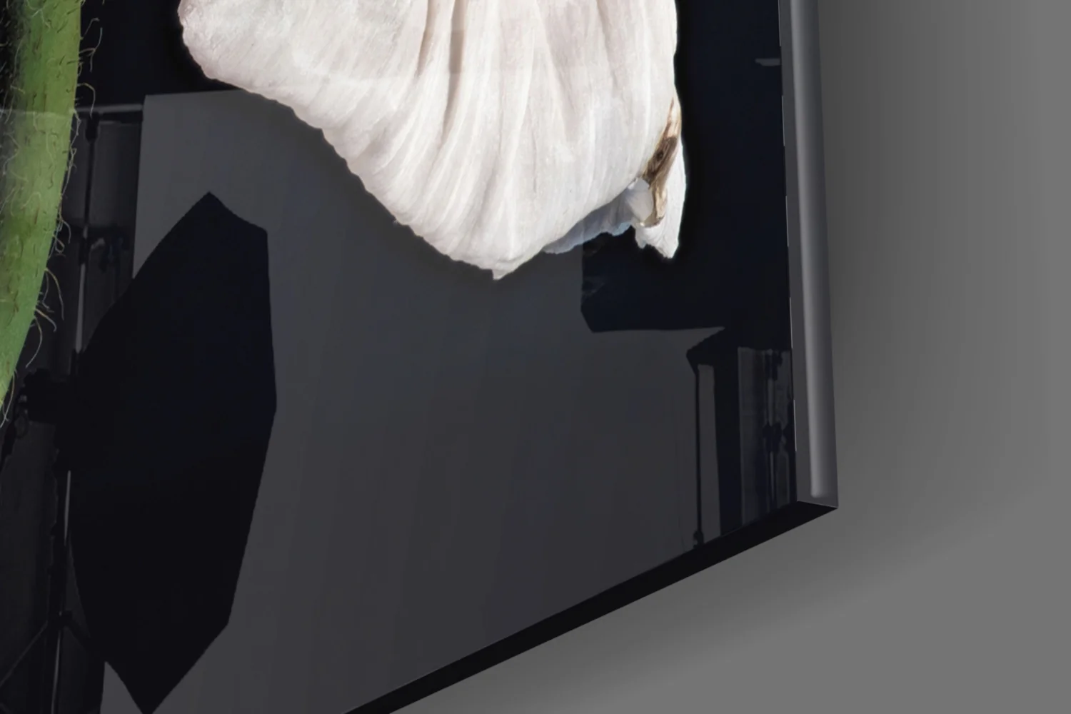 Flower Glass Wall Art - Image 8