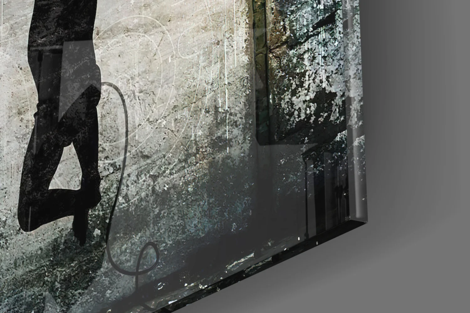 TV Heads Glass Art - Image 8