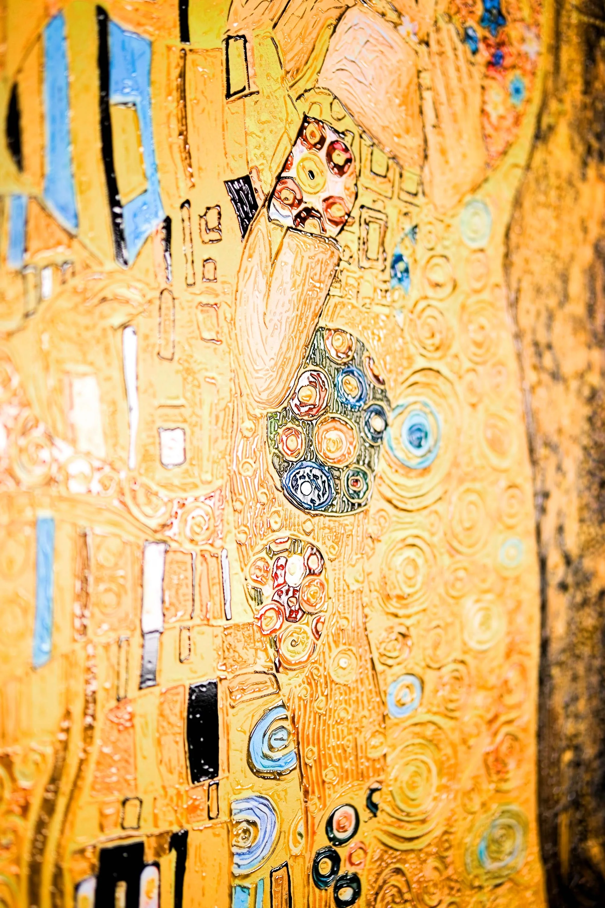 Golden Embrace Reverie — A Textured Tribute to Klimt’s Masterpiece - Image 4