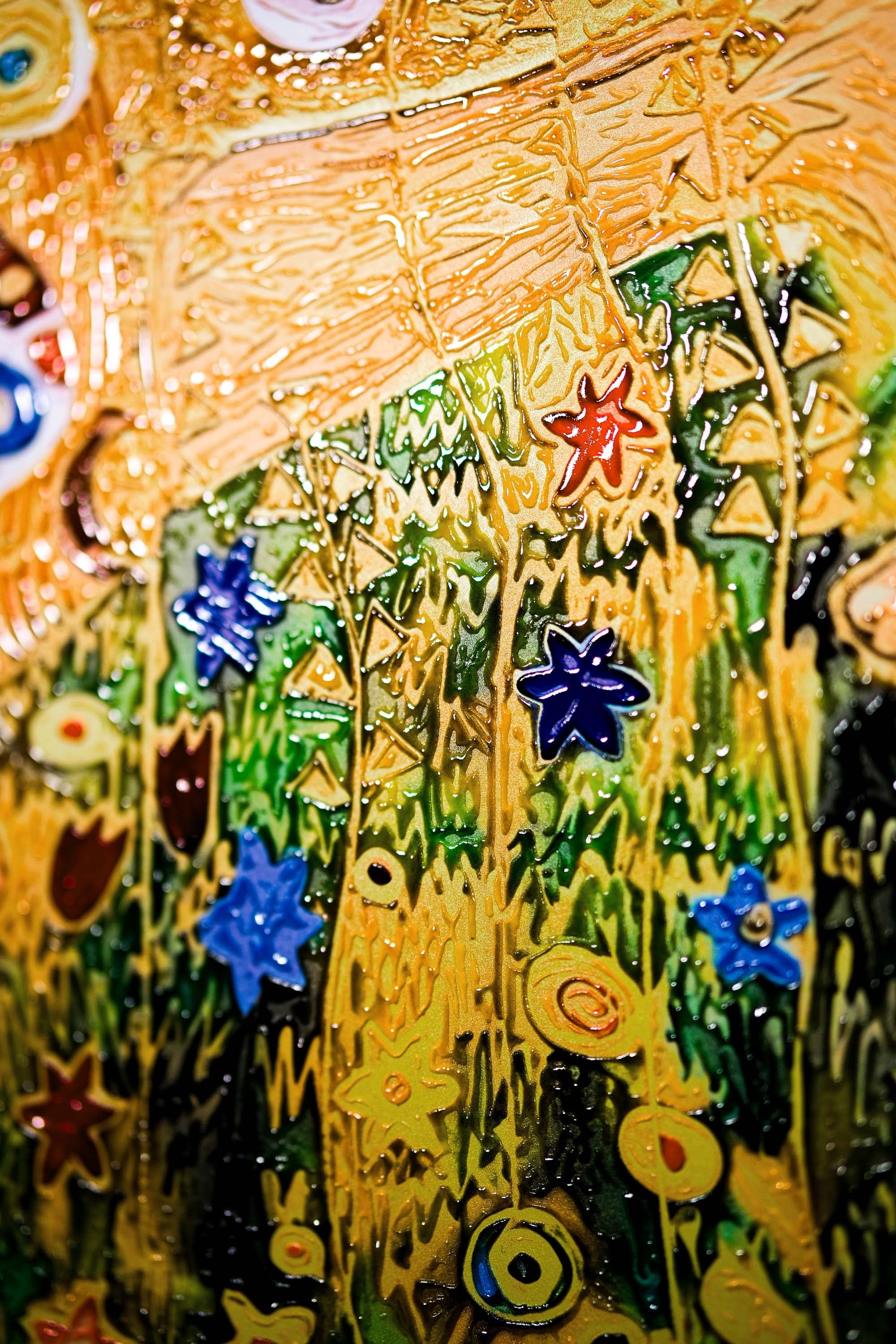 Golden Embrace Reverie — A Textured Tribute to Klimt’s Masterpiece - Image 6