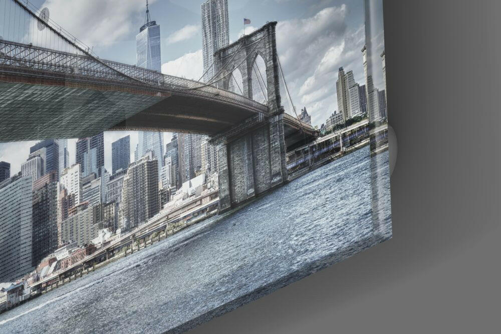 Brooklyn Bridge Glass Wall Art - Image 4