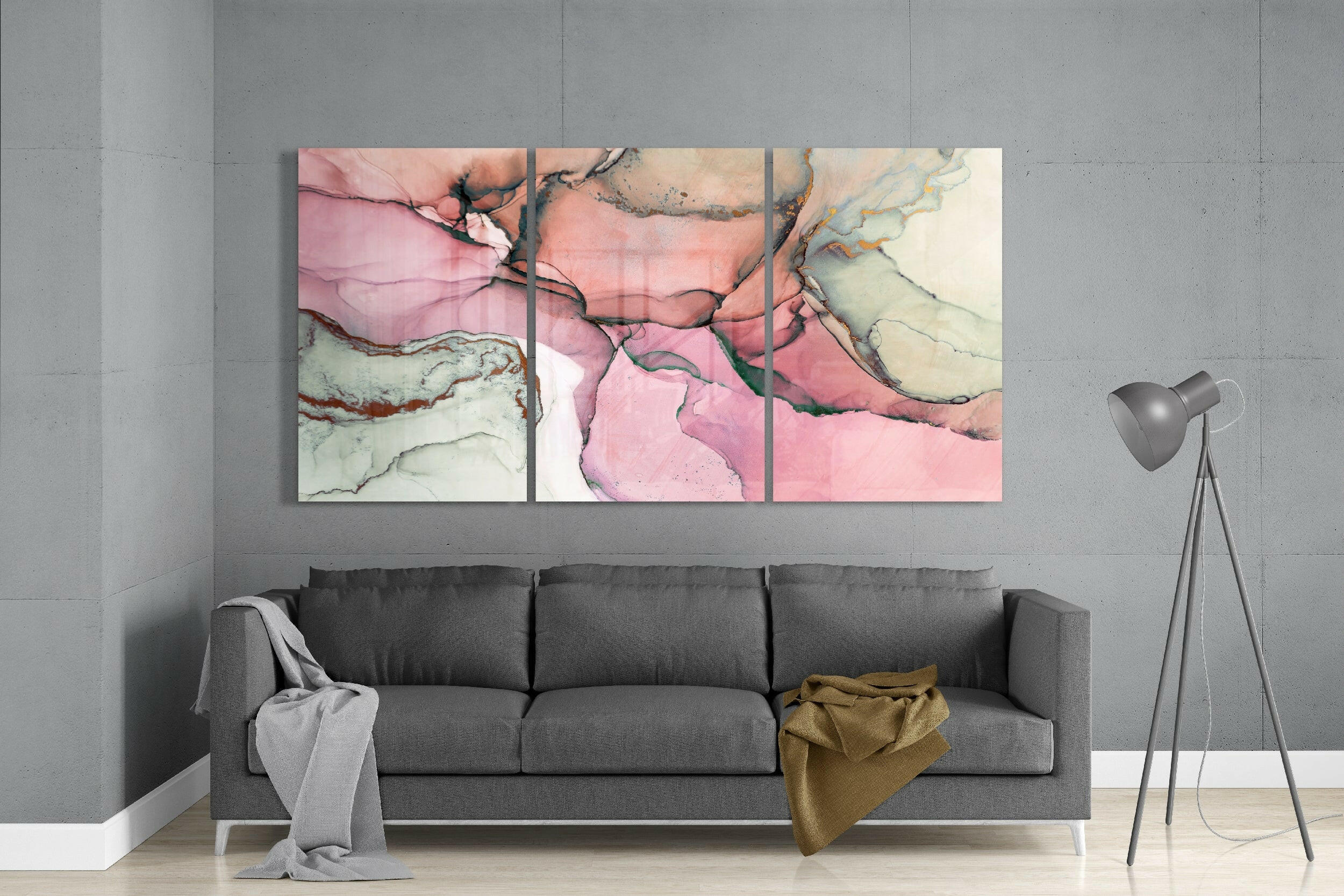 Pink Glass Art - Image 3