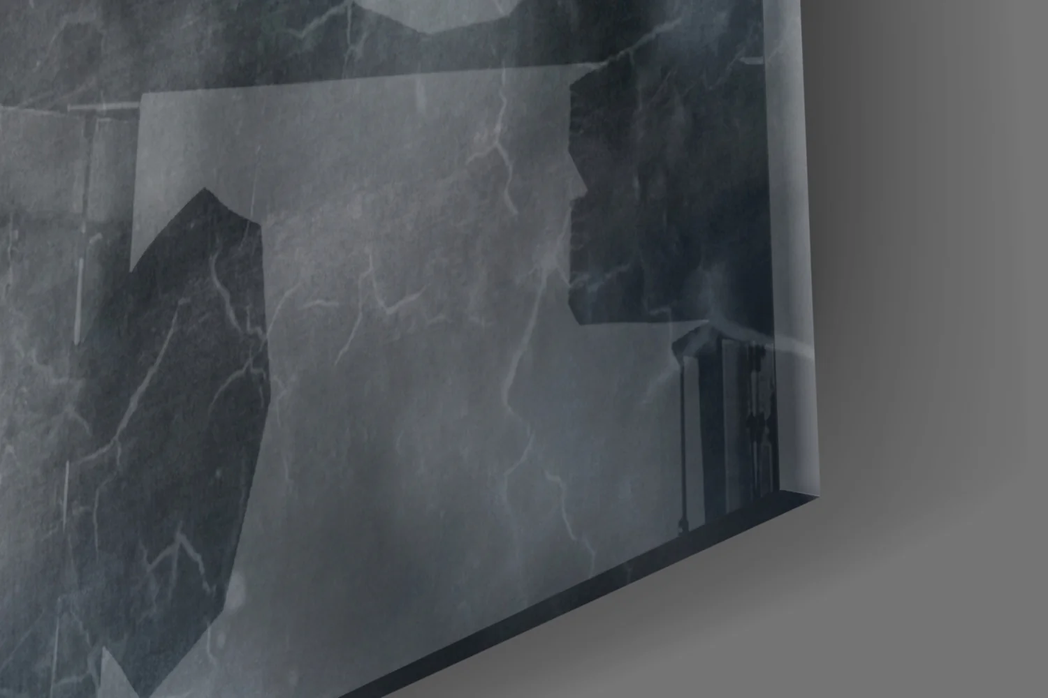 Wolf Glass Wall Art - Image 7