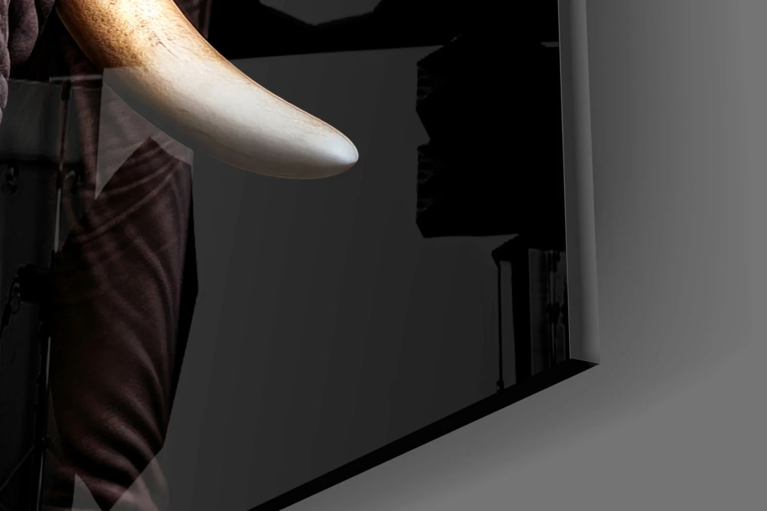 The Wise Look of the Elephant Glass Wall Art || Designer Collection - Image 8
